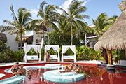 ebenerdige Jacuzzi Lounge ebenerdige Jacuzzi Lounge